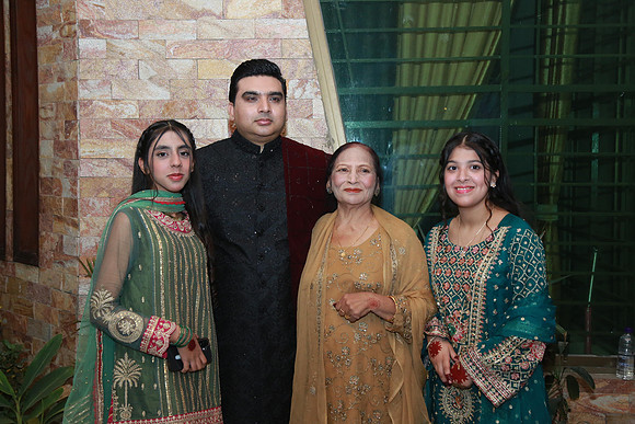 Ali & Iqra Barat 00028