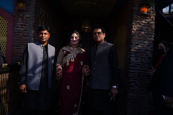 Haniya & Abid Barat 00119