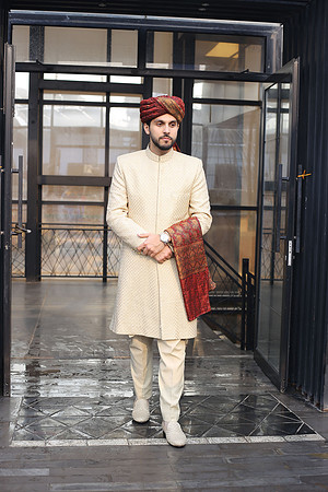 Hasan & Sundus Barat 00047
