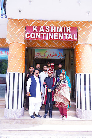 Haseeb & Usba Barat00102
