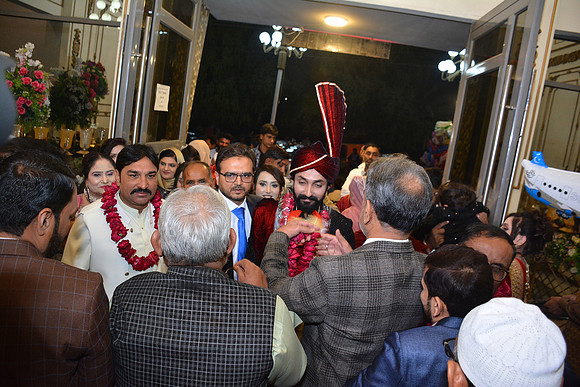 Usman & Hafsa Barat 00155