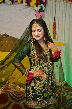 Usman & Maria Mehndi 00039
