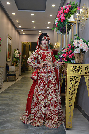 Usman & Hafsa Barat 00110