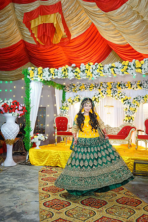 Uzair & Faria Mehndi 00077