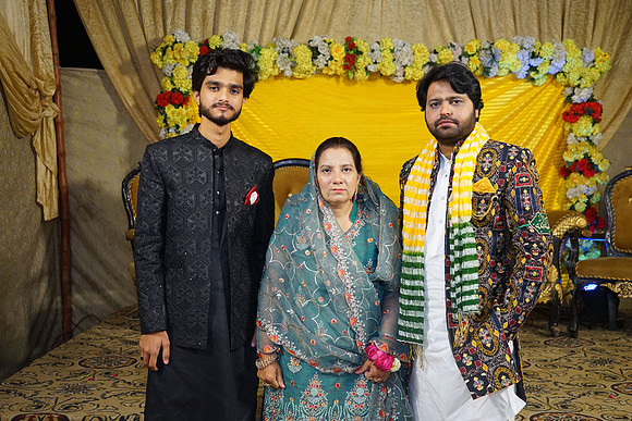 Umer Hayat & Qurat ul Ain Mehndi 00241