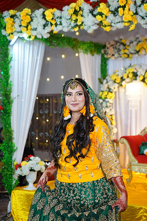 Uzair & Faria Mehndi 00082