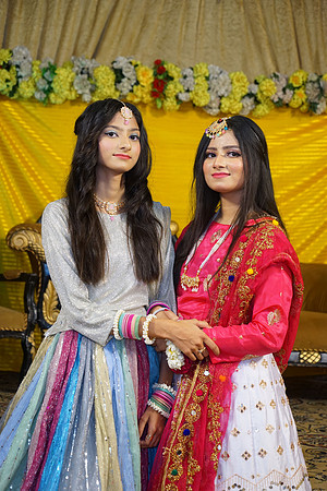 Umer Hayat & Qurat ul Ain Mehndi 00219