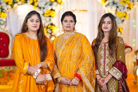 Uzair & Faria Mehndi 00227