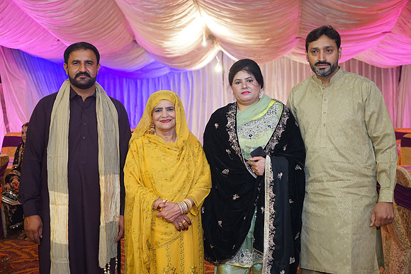 Iqra & Amjad Mehndi 00184