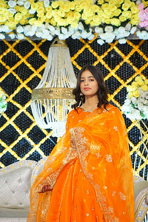 Ayesha & Arslan Mehndi 00084