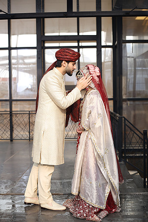 Hasan & Sundus Barat 00037