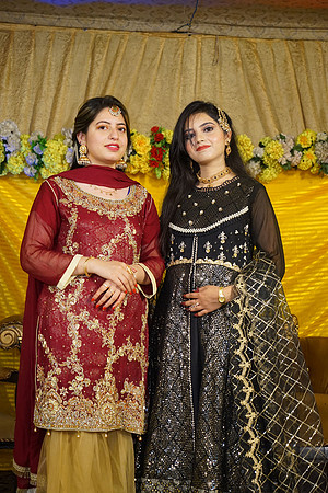 Umer Hayat & Qurat ul Ain Mehndi 00046