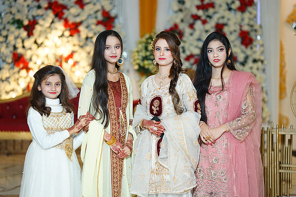 Hina & Jaffar Barat 00202