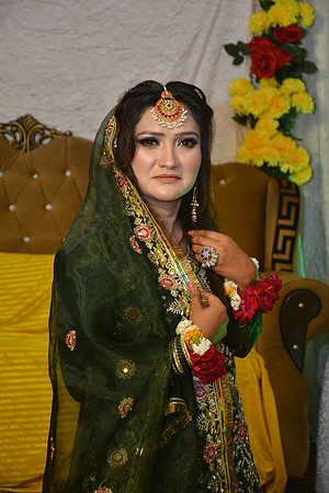 Usman & Maria Mehndi 00028