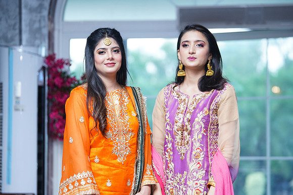 Azhar & Ayesha 00223