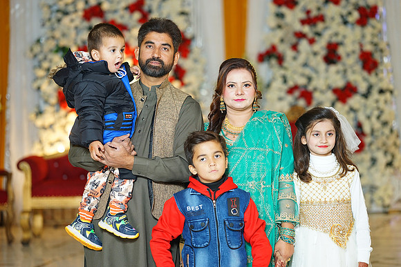 Hina & Jaffar Barat 00168
