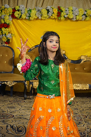 Umer Hayat & Qurat ul Ain Mehndi 00201