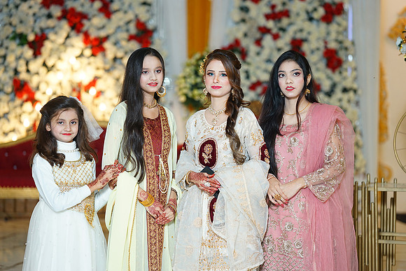 Hina & Jaffar Barat 00201