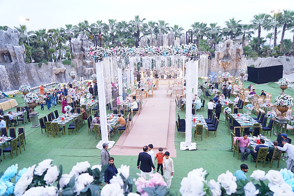 Rosa Blanca Iftaari 00018