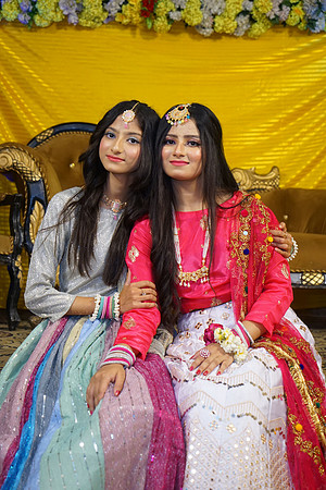 Umer Hayat & Qurat ul Ain Mehndi 00224