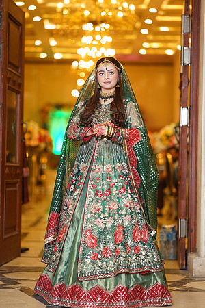 Muskan & Faizan Mehndi 00099