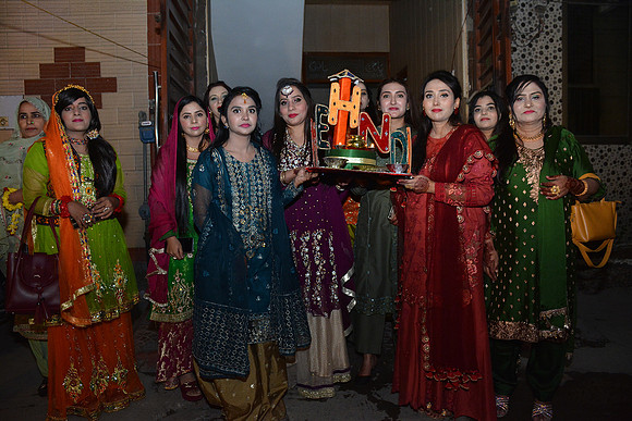 Usman & Maria Mehndi 00136
