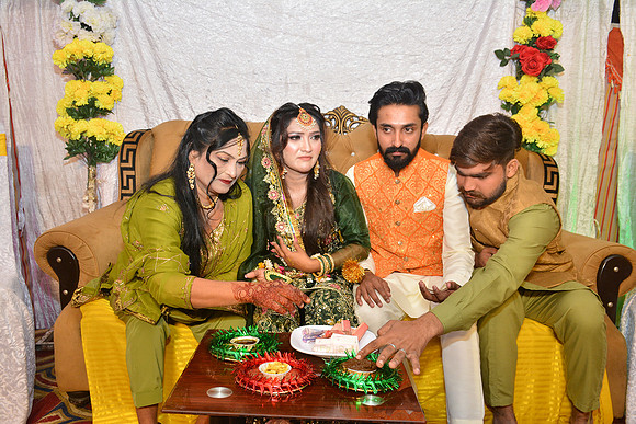 Usman & Maria Mehndi 00177