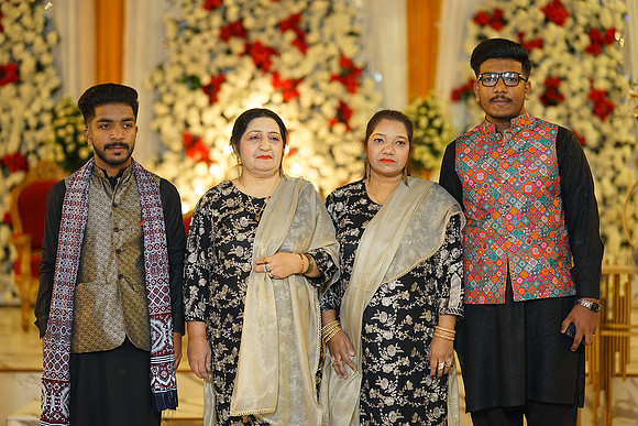 Hina & Jaffar Barat 00224