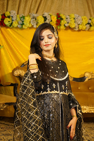 Umer Hayat & Qurat ul Ain Mehndi 00035