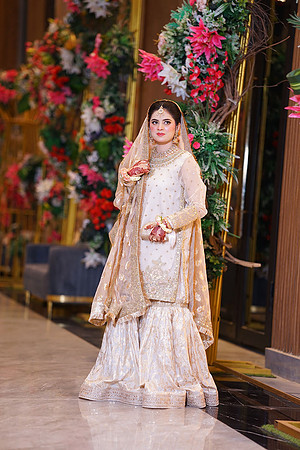 Maheen & Usama Nikah 00016