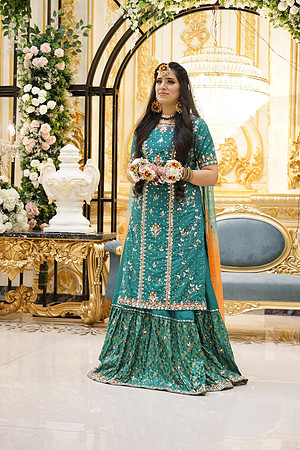 Usman & Zarwa Mehndi 00002