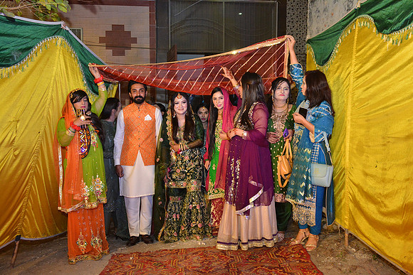 Usman & Maria Mehndi 00159