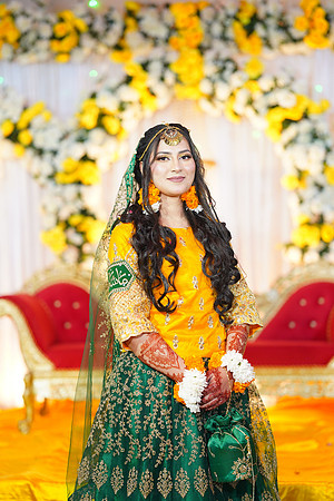 Uzair & Faria Mehndi 00007