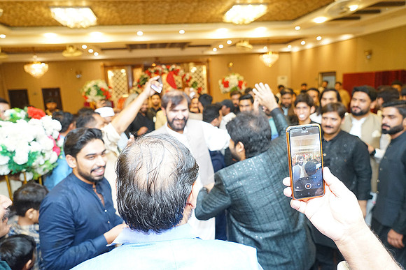 Farhan & Anum Barat 00170