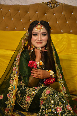 Usman & Maria Mehndi 00052