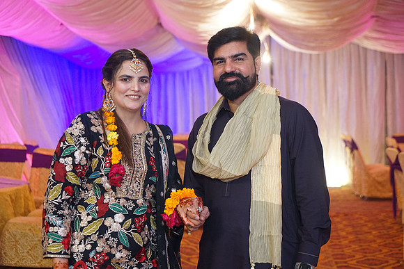 Iqra & Amjad Mehndi 00137