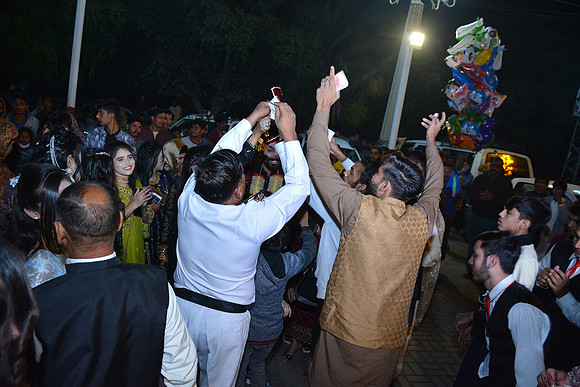 Usman & Hafsa Barat 00144