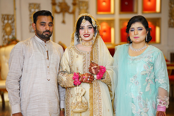 Ayesha & Khurram Nikah 00139