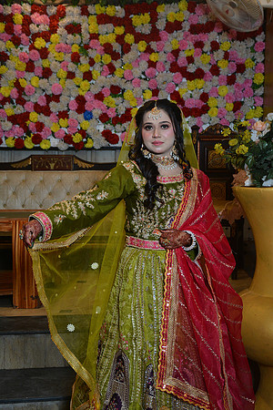 Usama & Bisma Mehndi 00024
