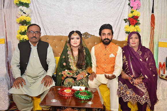 Usman & Maria Mehndi 00172