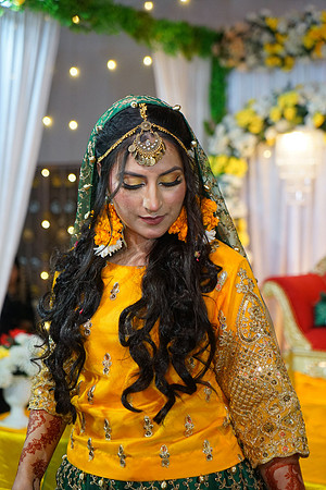 Uzair & Faria Mehndi 00087