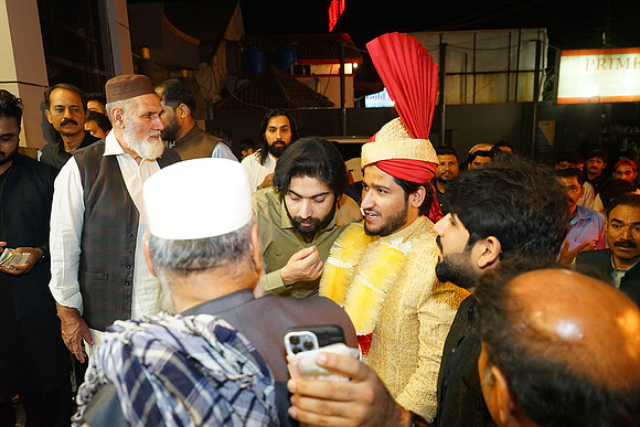 Farhan & Anum Barat 00155