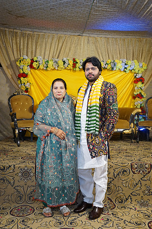 Umer Hayat & Qurat ul Ain Mehndi 00240