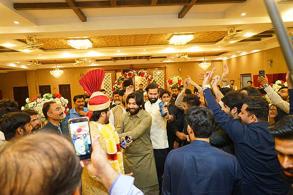 Farhan & Anum Barat 00178