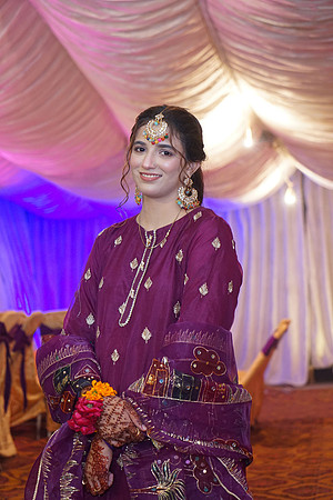 Iqra & Amjad Mehndi 00151