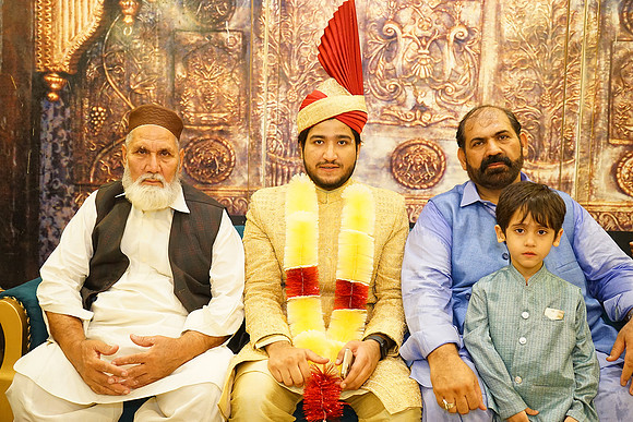 Farhan & Anum Barat 00194