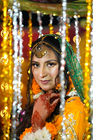Uzair & Faria Mehndi 00005