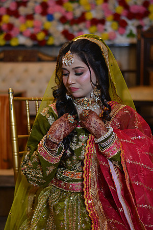 Usama & Bisma Mehndi 00035