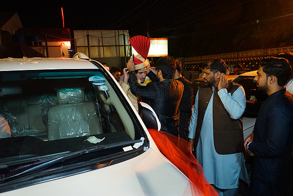 Farhan & Anum Barat 00148