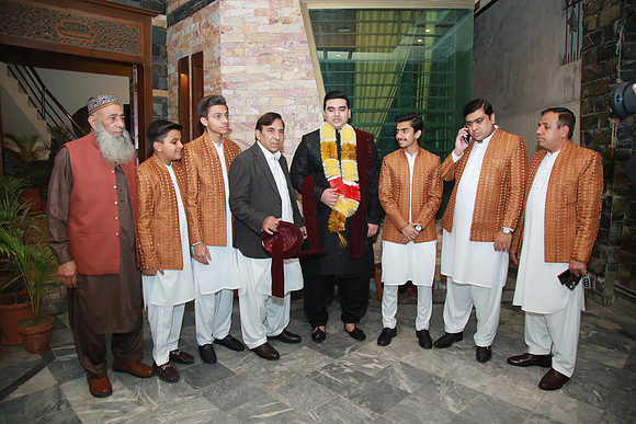 Ali & Iqra Barat 00008